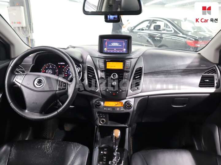 2015 KGM (Ssangyong) New Korando C — 3