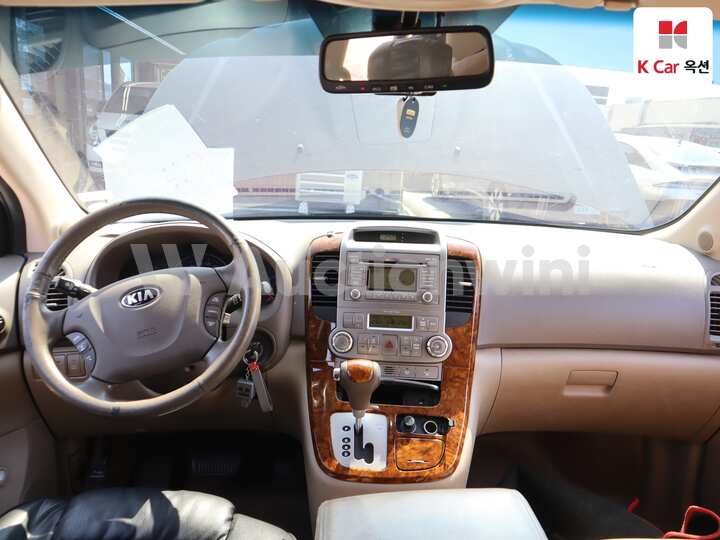 2013 Kia Carnival R — 3