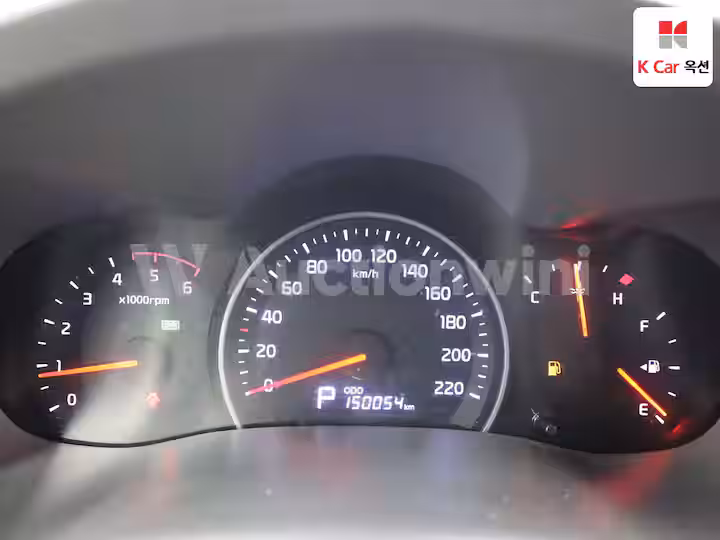 2013 Kia Carnival R — 5
