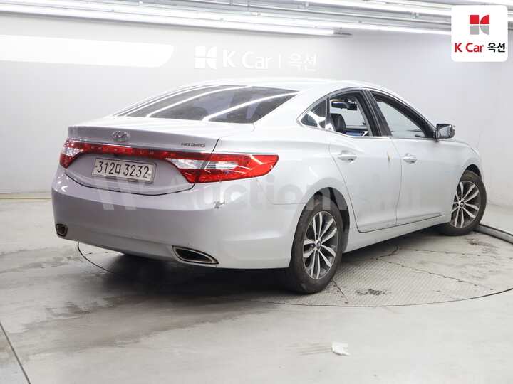 2012 Hyundai Grandeur HG — 2