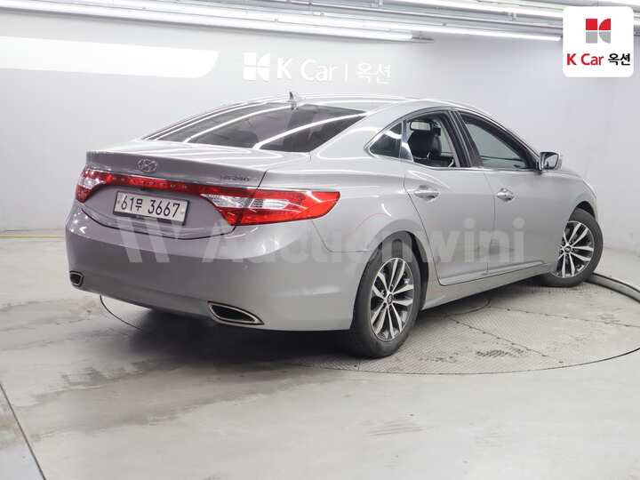 2011 Hyundai Grandeur HG — 2
