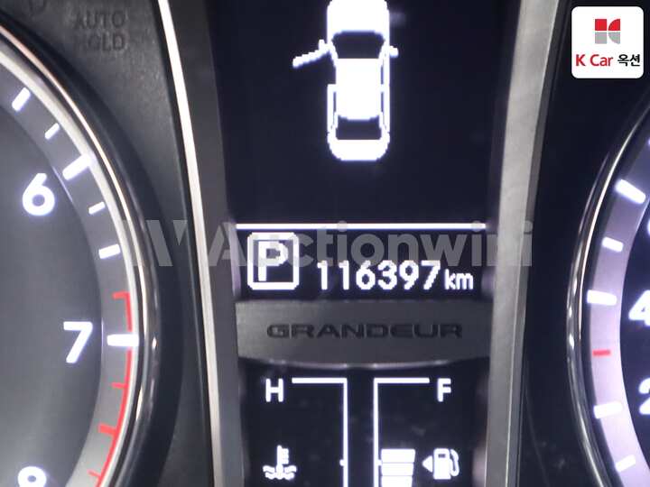 2011 Hyundai Grandeur HG — 4