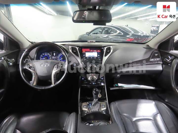 2012 Hyundai Grandeur HG — 3