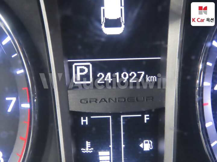 2012 Hyundai Grandeur HG — 4