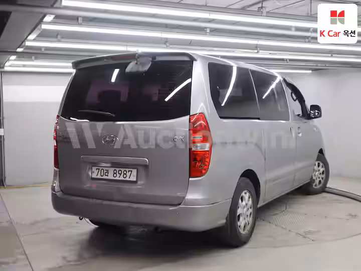 2014 Hyundai Grand Starex — 2