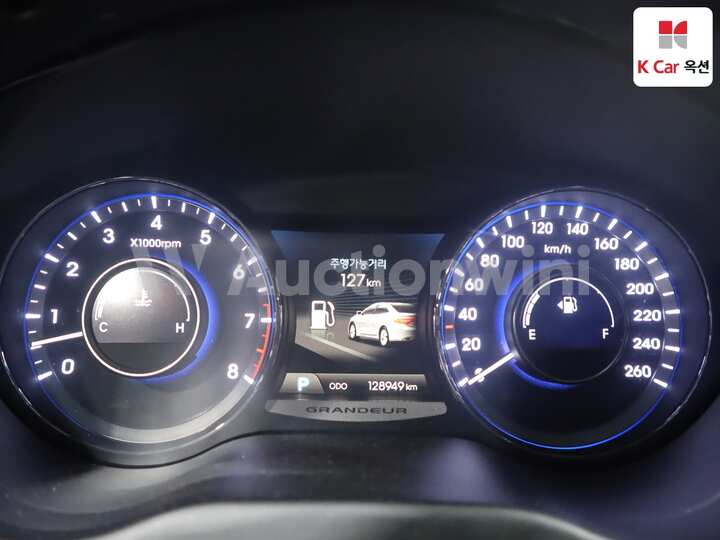 2011 Hyundai Grandeur HG — 5