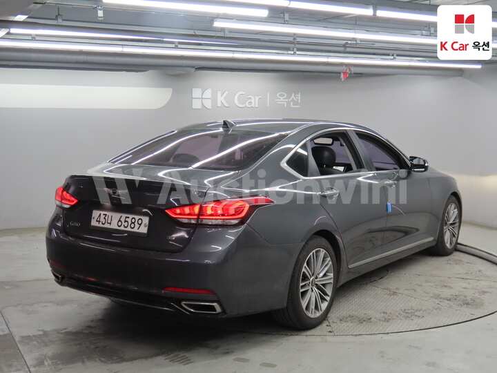 2018 Genesis G80 — 2