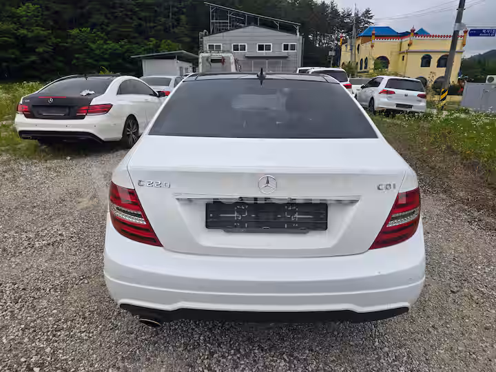 2013 Mercedes Benz C Class W204 — 5