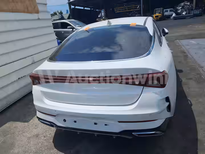 2020 Kia K5 — 5
