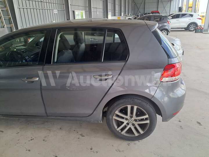 Volkswagen Golf 2011 — 3