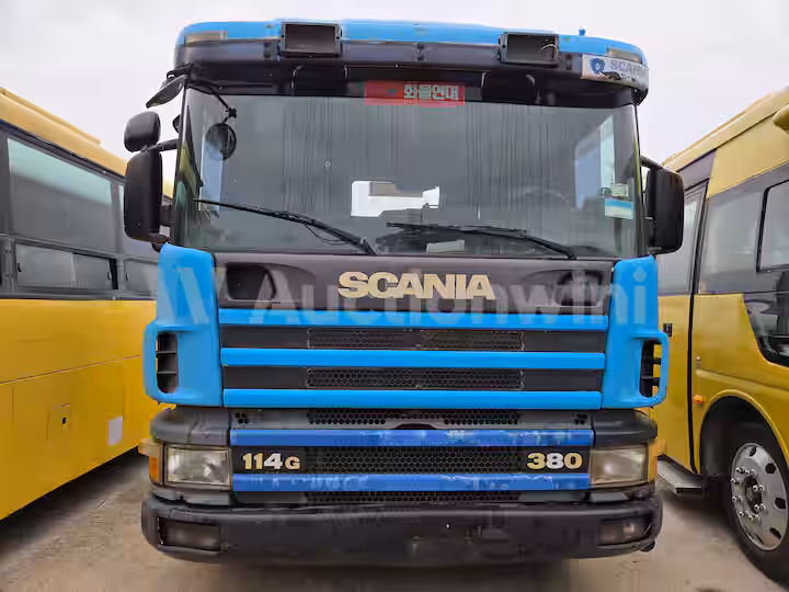 SCANIA TRACTOR 2001 — 2