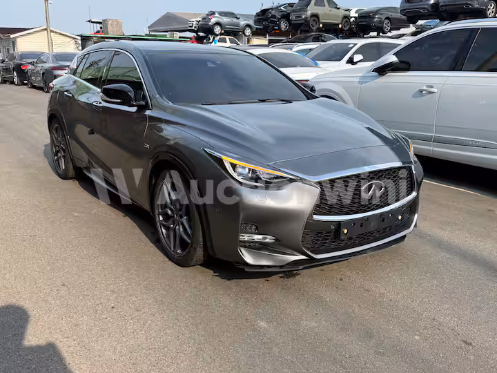 2017 Infiniti Q30 — 3