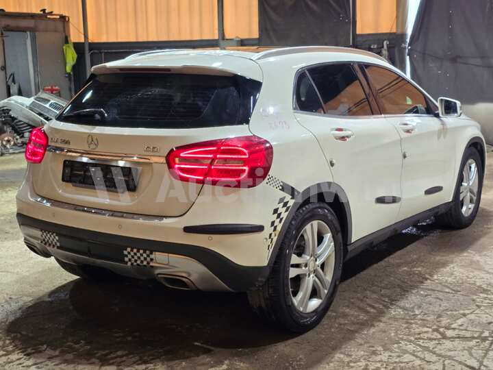 Mercedes Benz GLA Class X156 2015 — 5