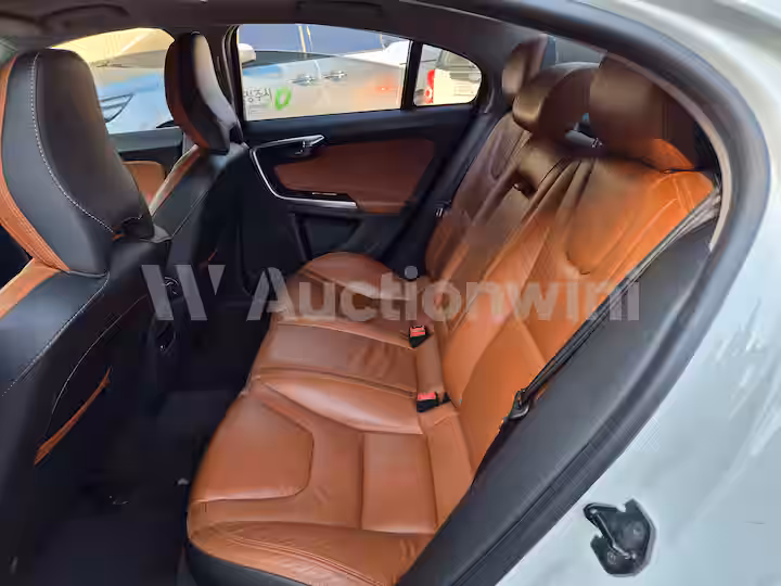 Volvo S60 2013 — 3