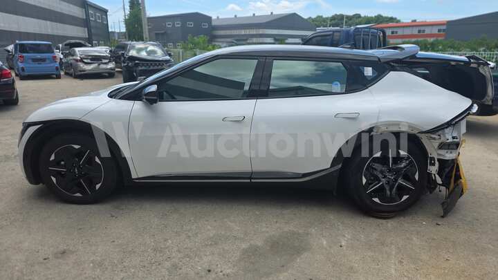 Kia EV6 Standard 2025 — 4
