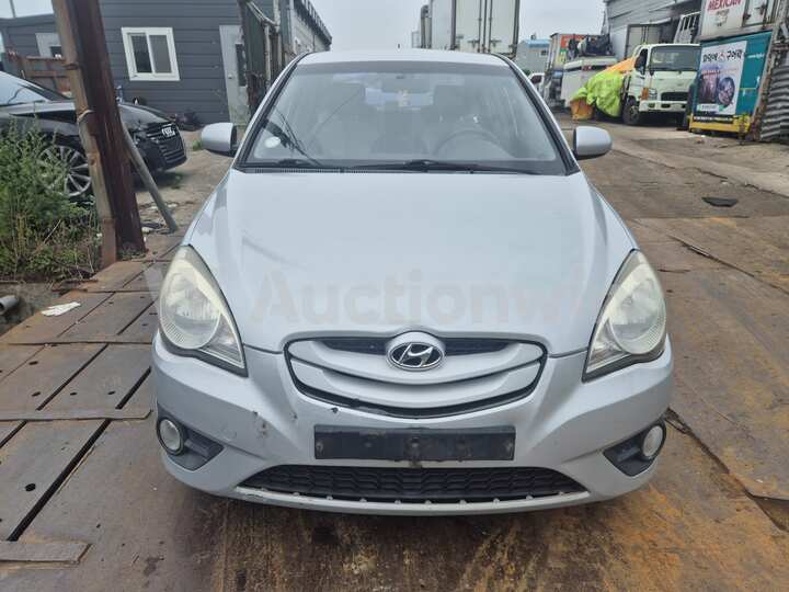 Hyundai Verna(New) 2010 — 3