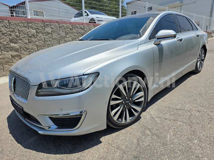 Lincoln MKZ HYBRID 2017 — 4