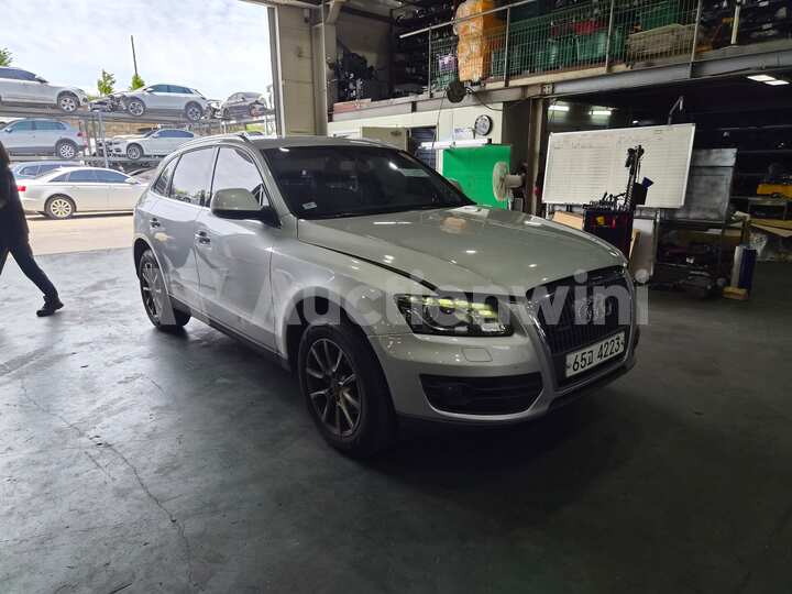 Audi Q5 2010 — 3