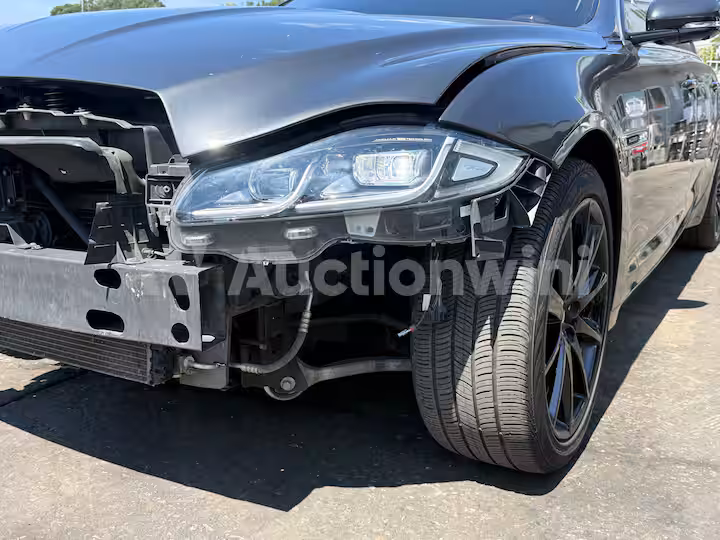 Jaguar XJ 2019 — 5