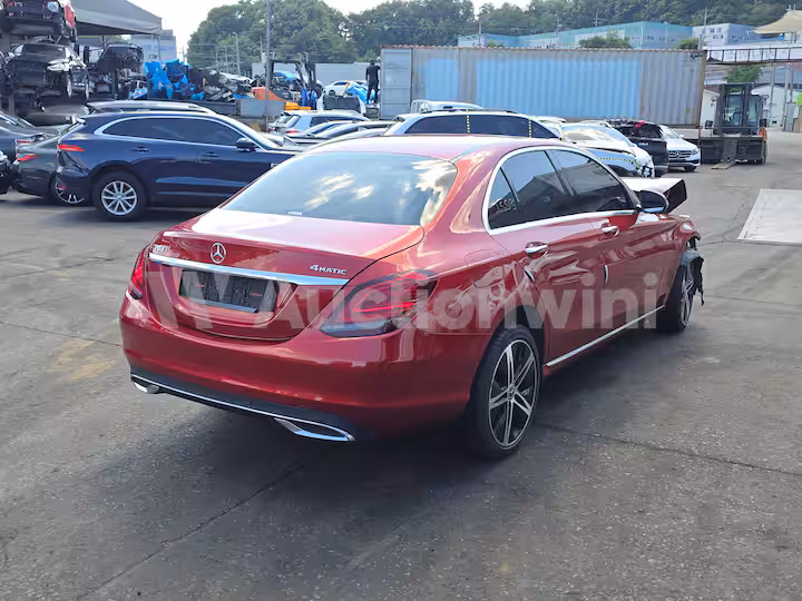 Mercedes Benz C Class 2019 — 4