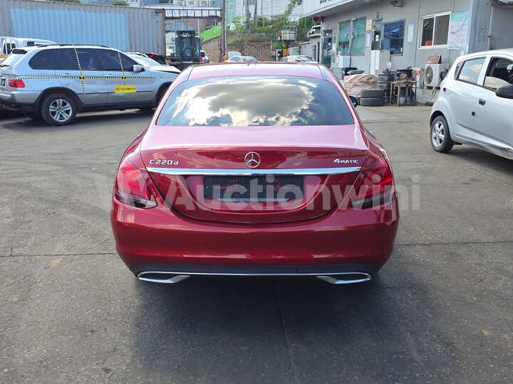 Mercedes Benz C Class 2019 — 5