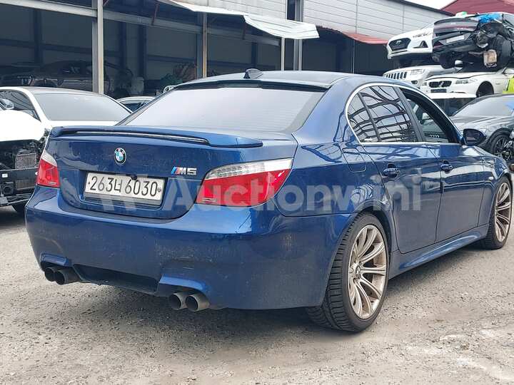 BMW 5 Series 2004 — 5