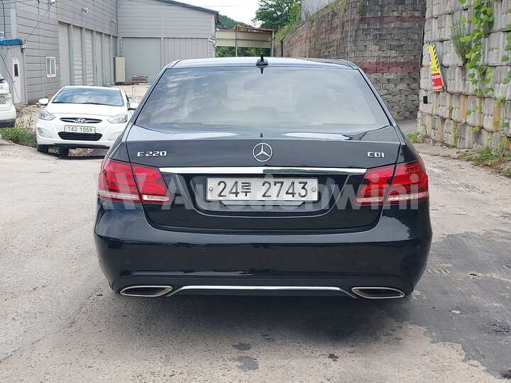 Mercedes Benz E Class 2015 — 4