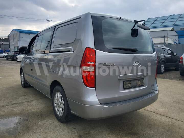 Hyundai Grand Starex 2011 — 3