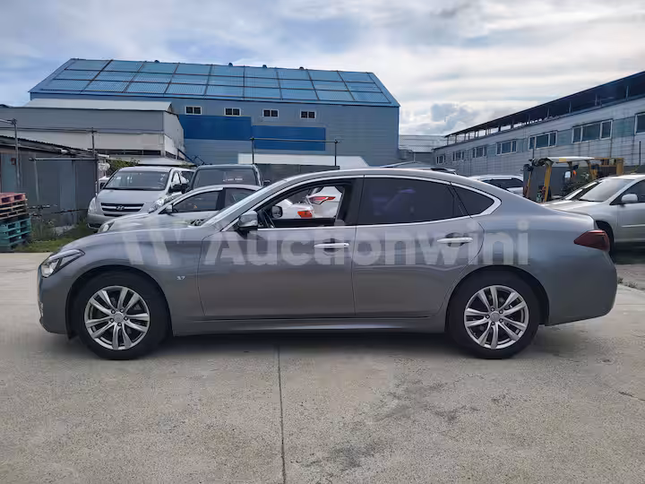 Infiniti Q70 2015 — 3