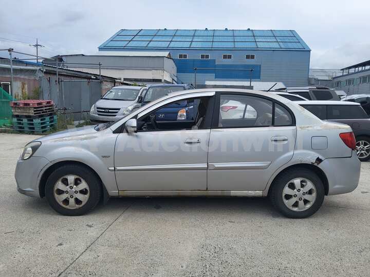 Kia Pride (New) 2010 — 2