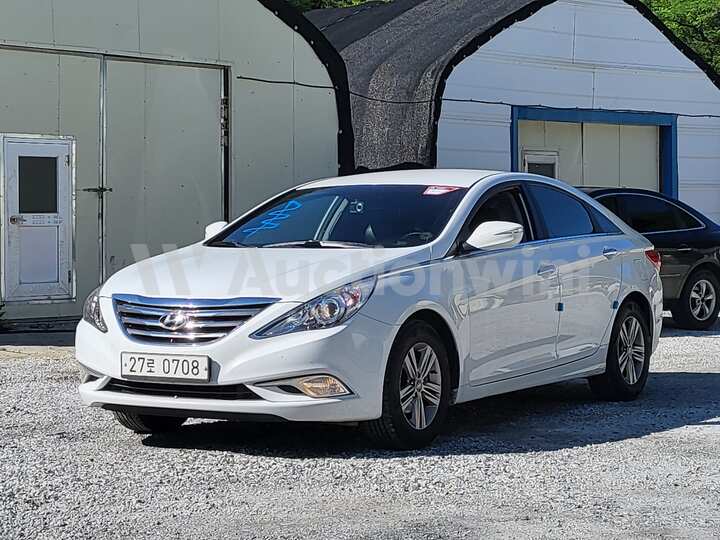 Hyundai YF Sonata The Brilliant 2014 — 2