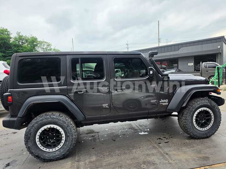 Jeep Wrangler 2018 — 4