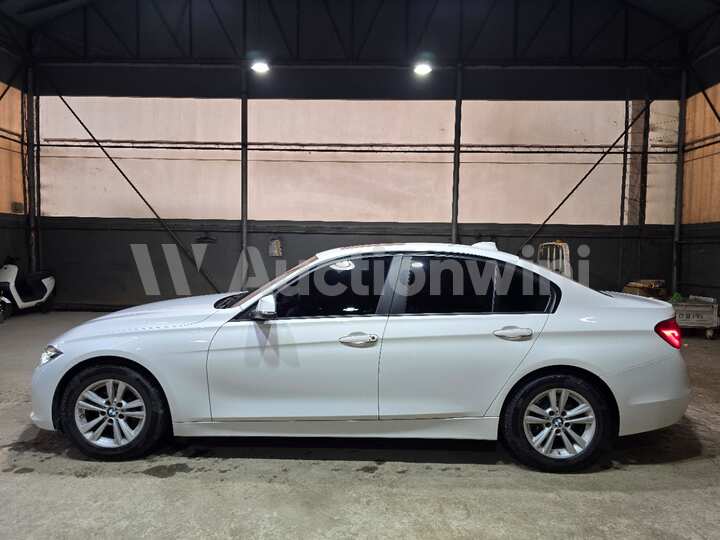 BMW 3 Series (F30) 2016 — 2