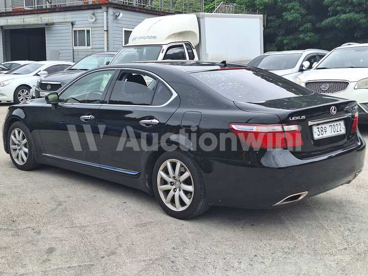 Lexus LS460L 2007 — 3