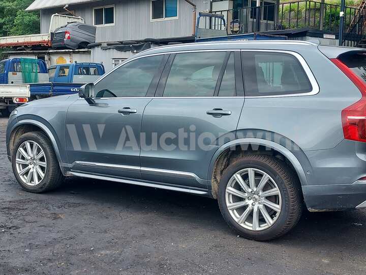 Volvo XC90 2019 — 3