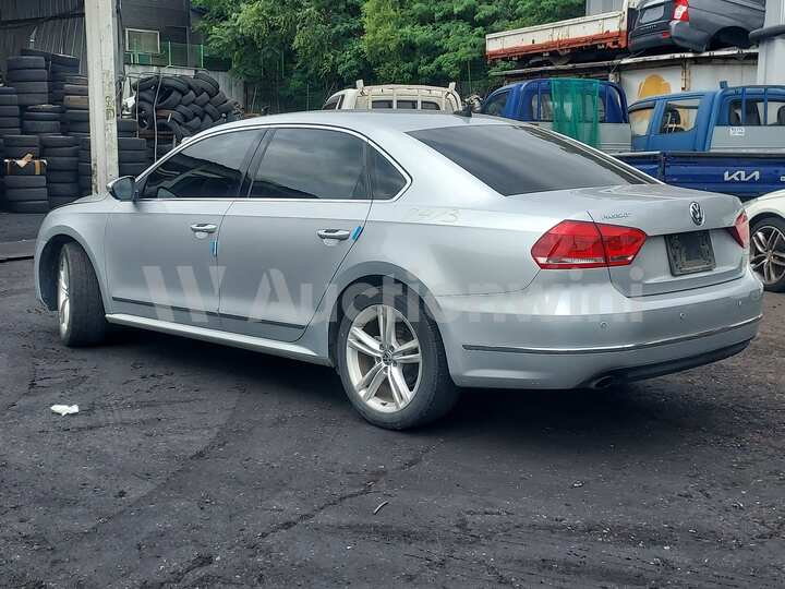 Volkswagen Passat 2014 — 3