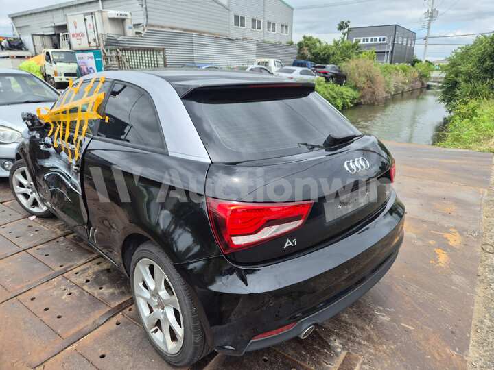 Audi A1 2015 — 4