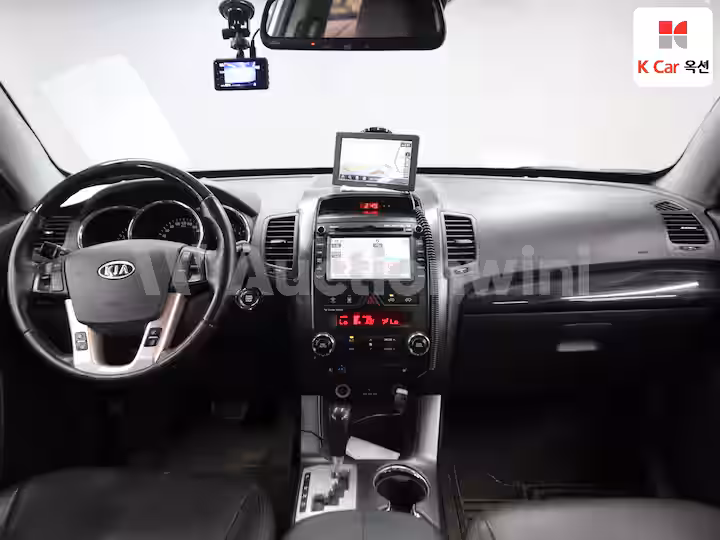 Kia Sorento R 2010 — 3