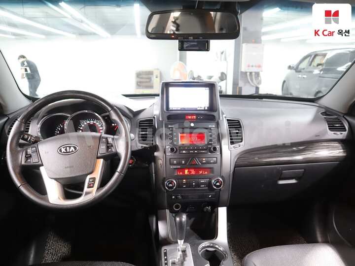 Kia Sorento R 2010 — 3