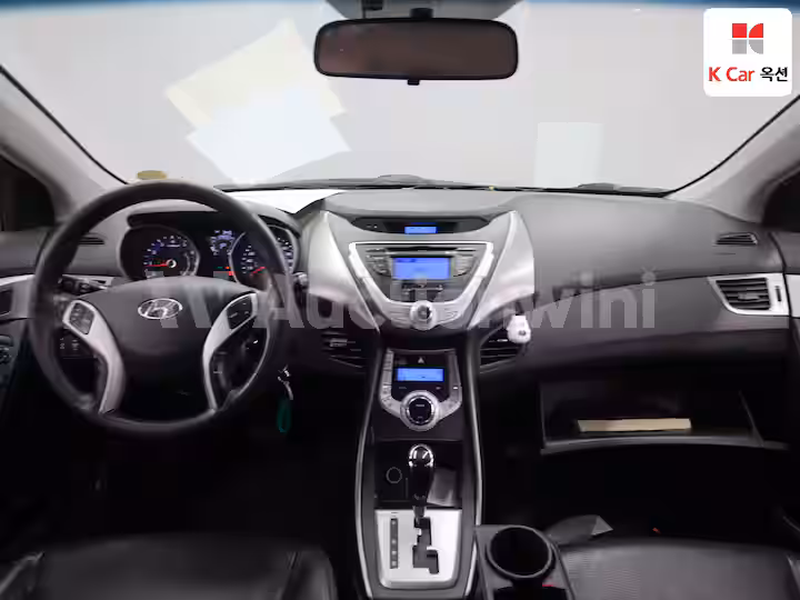 Hyundai Avante MD 2011 — 3