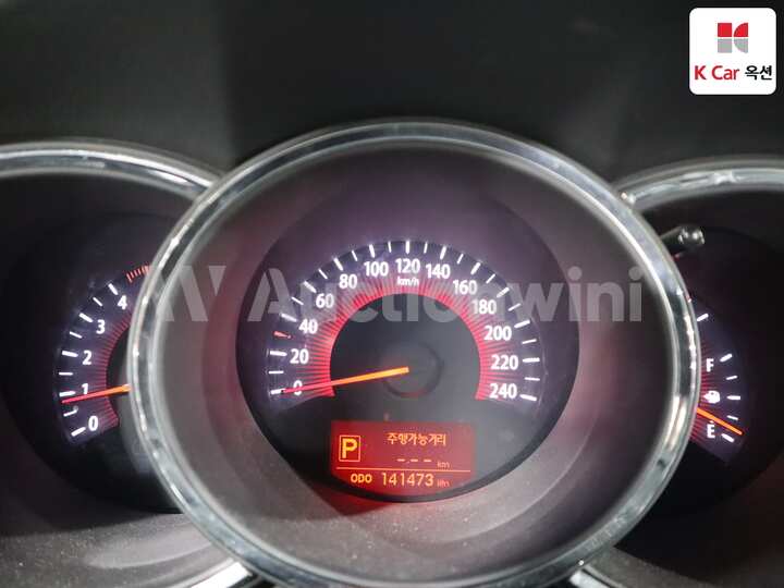 Kia Sorento R 2011 — 5