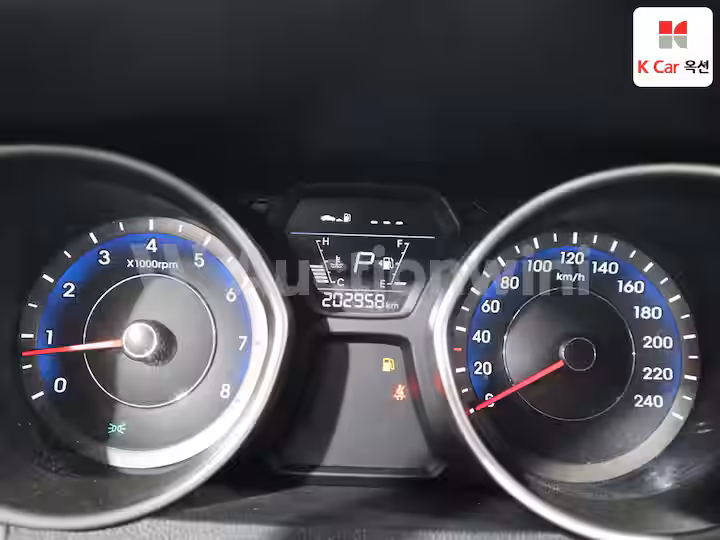 Hyundai The New Avante 2014 — 5