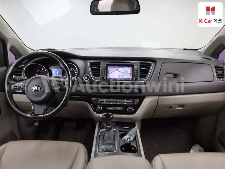 Kia All New Carnival 2015 — 3