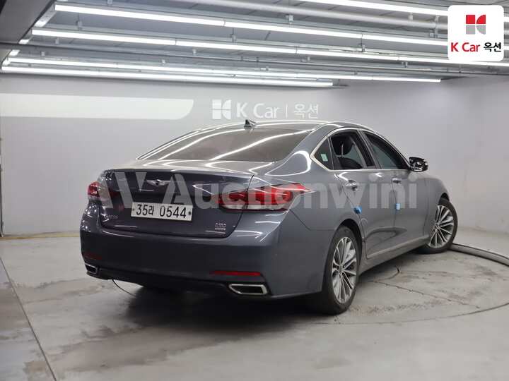 Hyundai Genesis DH 2016 — 2
