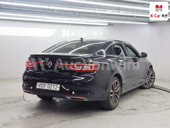 Renault SM6 2016 — 2