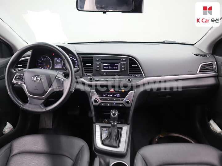 Hyundai Avante AD 2017 — 3