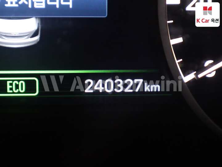 Genesis EQ900 2017 — 4