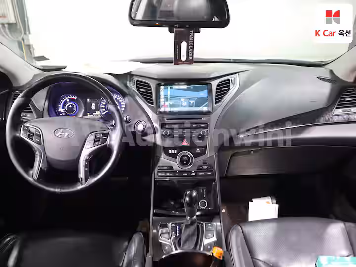 Hyundai Grandeur HG 2016 — 3