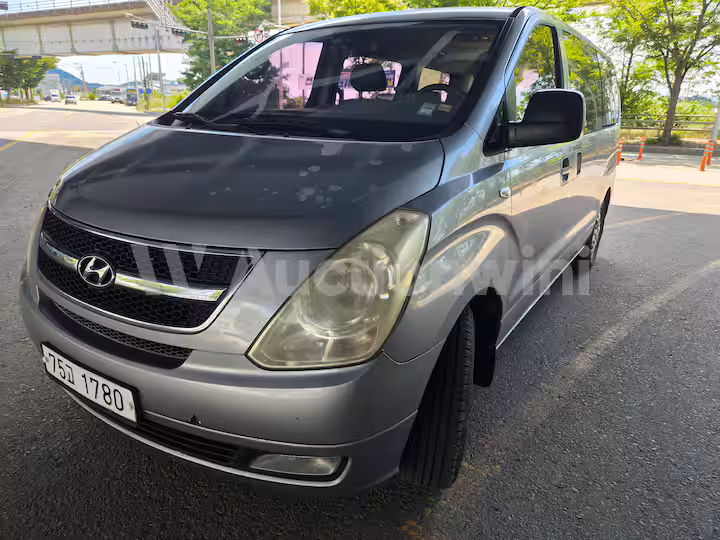 Hyundai Grand Starex 2013 — 2