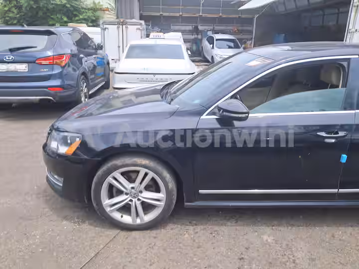 Volkswagen Passat 2013 — 2